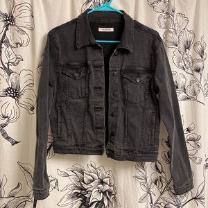 VIGOSS: Black/Grey Women’s Jean Jacket, Medium